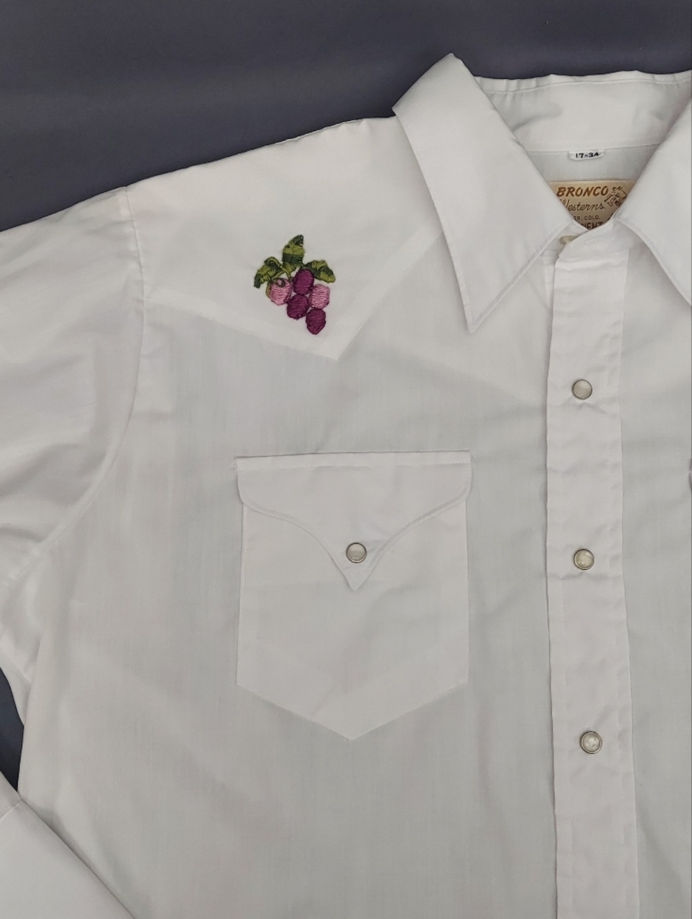 Vintage Bronco Westerns Men's Size XL White Peal Snap Shirt With Purple Grapes - Picture 5 of 13